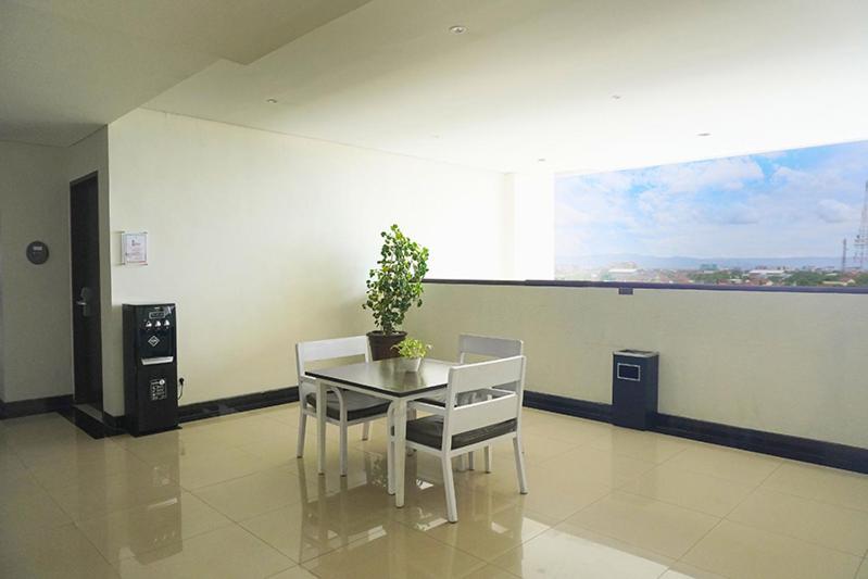 Crystal Lotus Hotel Yogyakarta Melati Exterior foto
